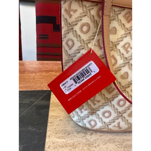NWT! Vtg Dooney & Bourke Cream Crossword Leather & Canvas Bucket Bag Orig $175* - Picture 4 of 13